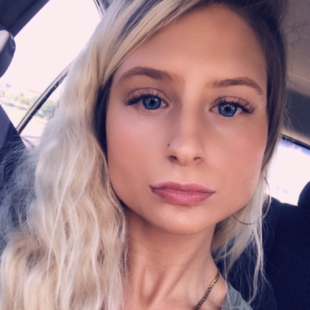 Meet your Posher, Charlea